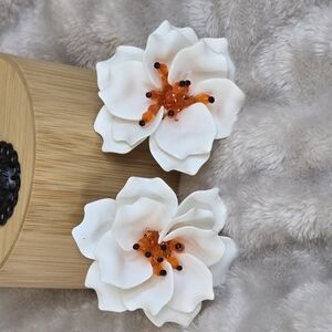 Zara Floral Earrings